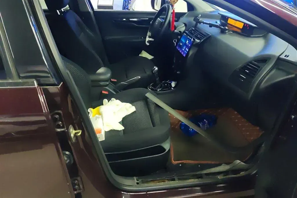 2013 Citroen C-Quatre 1.6L 117HP L4 5MT,autocango,china used car exporter,china ev exporter,chinese used car exporter,chinese used ev exporter