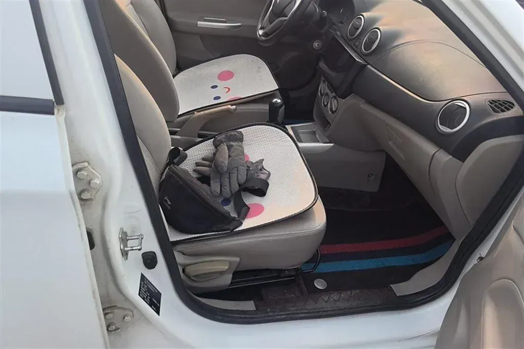 2012 ChangAn Alsvin V3 1.3L 94HP L4 5MT,autocango,china used car exporter,china ev exporter,chinese used car exporter,chinese used ev exporter