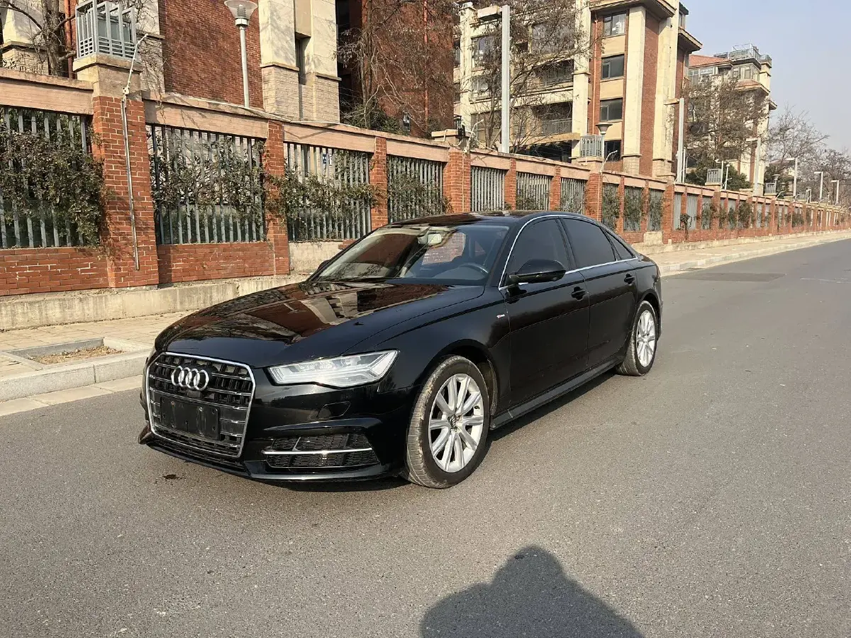 2018 Audi A6L 1.8T 190HP L4 7DCT