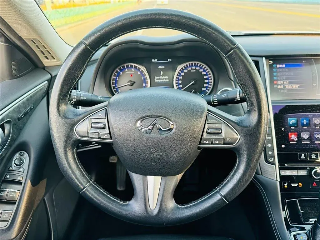 2014 Infiniti Q50 3.7L 351HP V6 7AT,autocango,china used car exporter,china ev exporter,chinese used car exporter,chinese used ev exporter