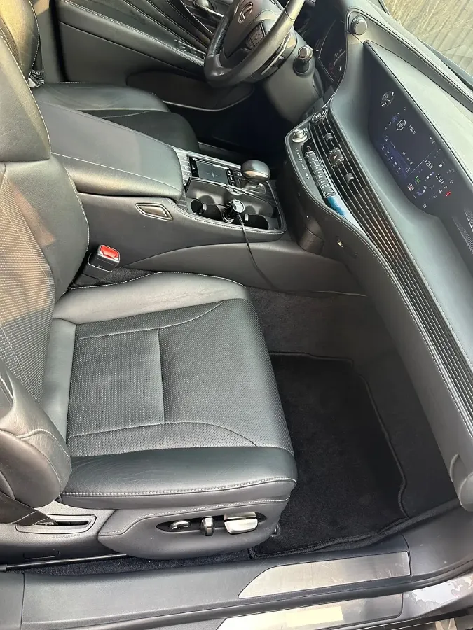 2018 Lexus LS 3.5L 316HP V6 10AT,autocango,china used car exporter,china ev exporter,chinese used car exporter,chinese used ev exporter