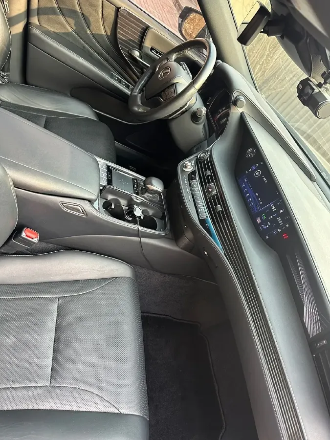 2018 Lexus LS 3.5L 316HP V6 10AT,autocango,china used car exporter,china ev exporter,chinese used car exporter,chinese used ev exporter