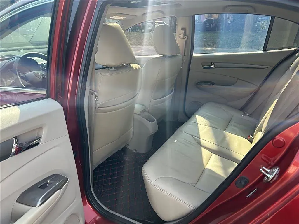 2012 Honda City Classic 1.5L 120HP L4 5AT,autocango,china used car exporter,china ev exporter,chinese used car exporter,chinese used ev exporter