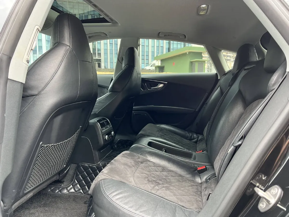 2018 Audi S7 4.0T 450HP V8 7DCT,autocango,china used car exporter,china ev exporter,chinese used car exporter,chinese used ev exporter