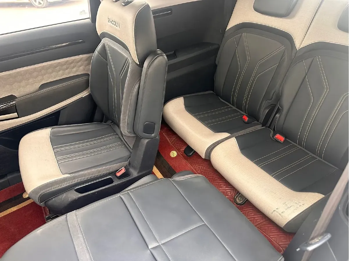 2019 BaoJun RM-5 1.5T 147HP L4 CVT,autocango,china used car exporter,china ev exporter,chinese used car exporter,chinese used ev exporter