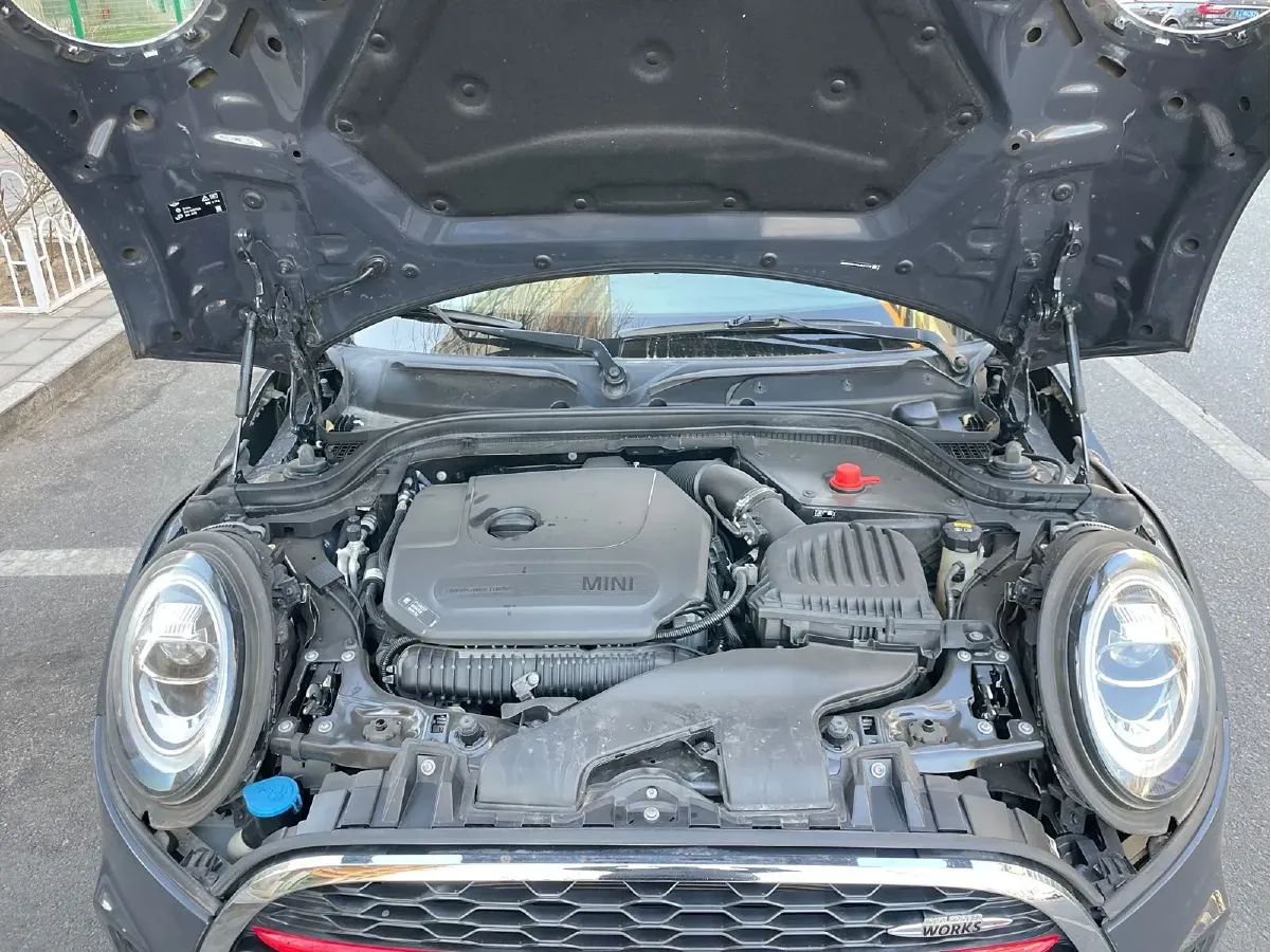 2020 MINI JCW 2.0T 231HP L4 8AT,autocango,china used car exporter,china ev exporter,chinese used car exporter,chinese used ev exporter