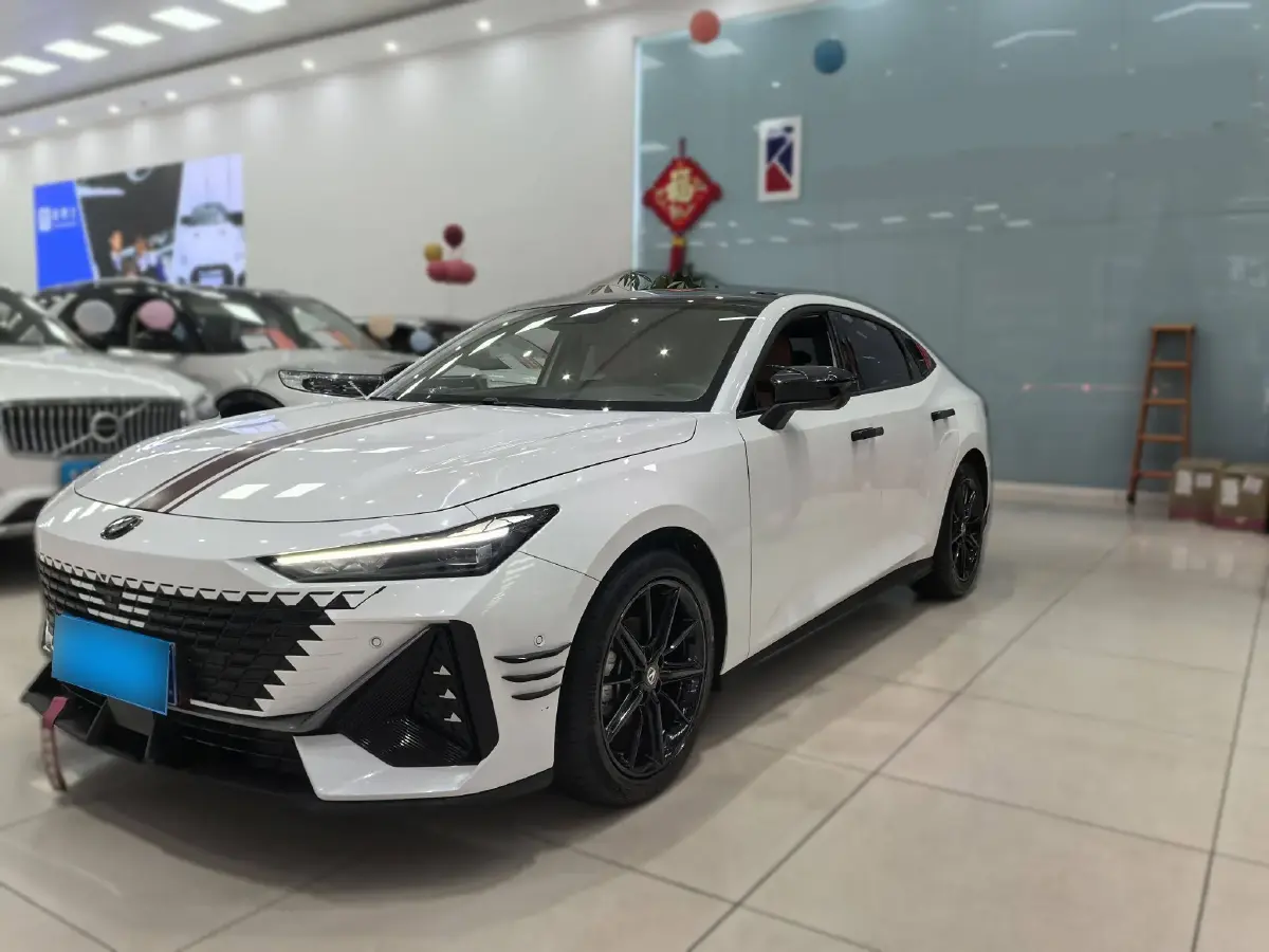 2022 ChangAn UNI-V 1.5T 188HP L4 7DCT