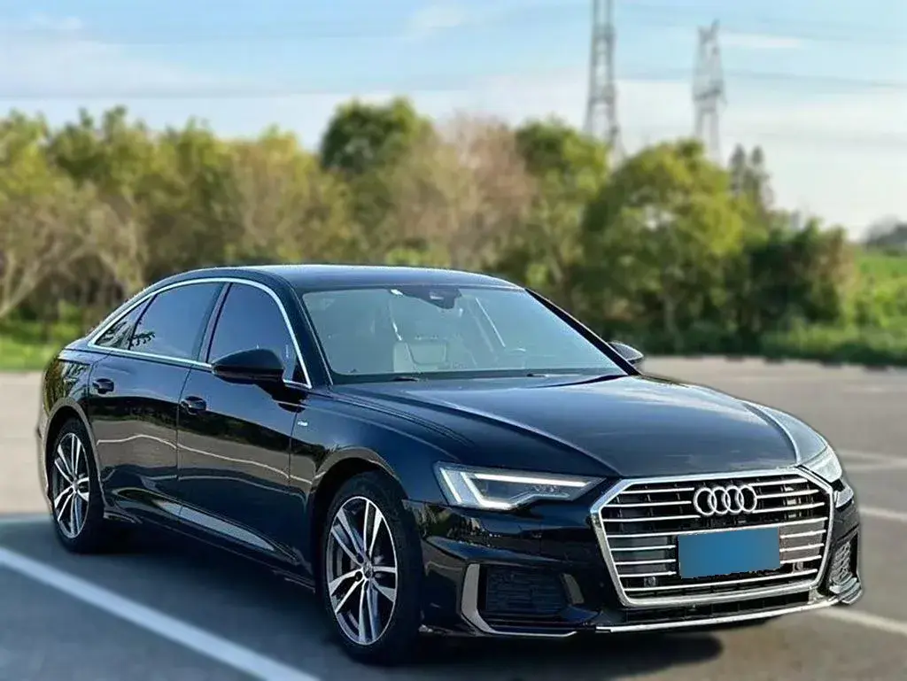 2021 Audi A6L 2.0T 190HP L4 7DCT