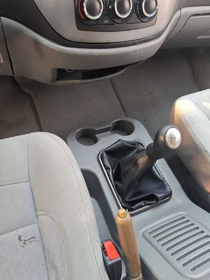 2014 DongFeng Forthing LingZhi 2.0L 112HP L4 5MT,autocango,china used car exporter,china ev exporter,chinese used car exporter,chinese used ev exporter