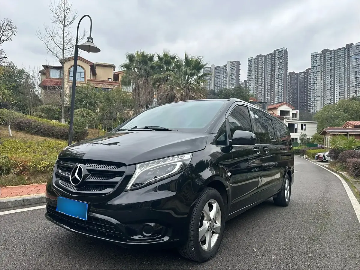 2018 Mercedes-Benz Vito 2.0T 211HP L4 7AT