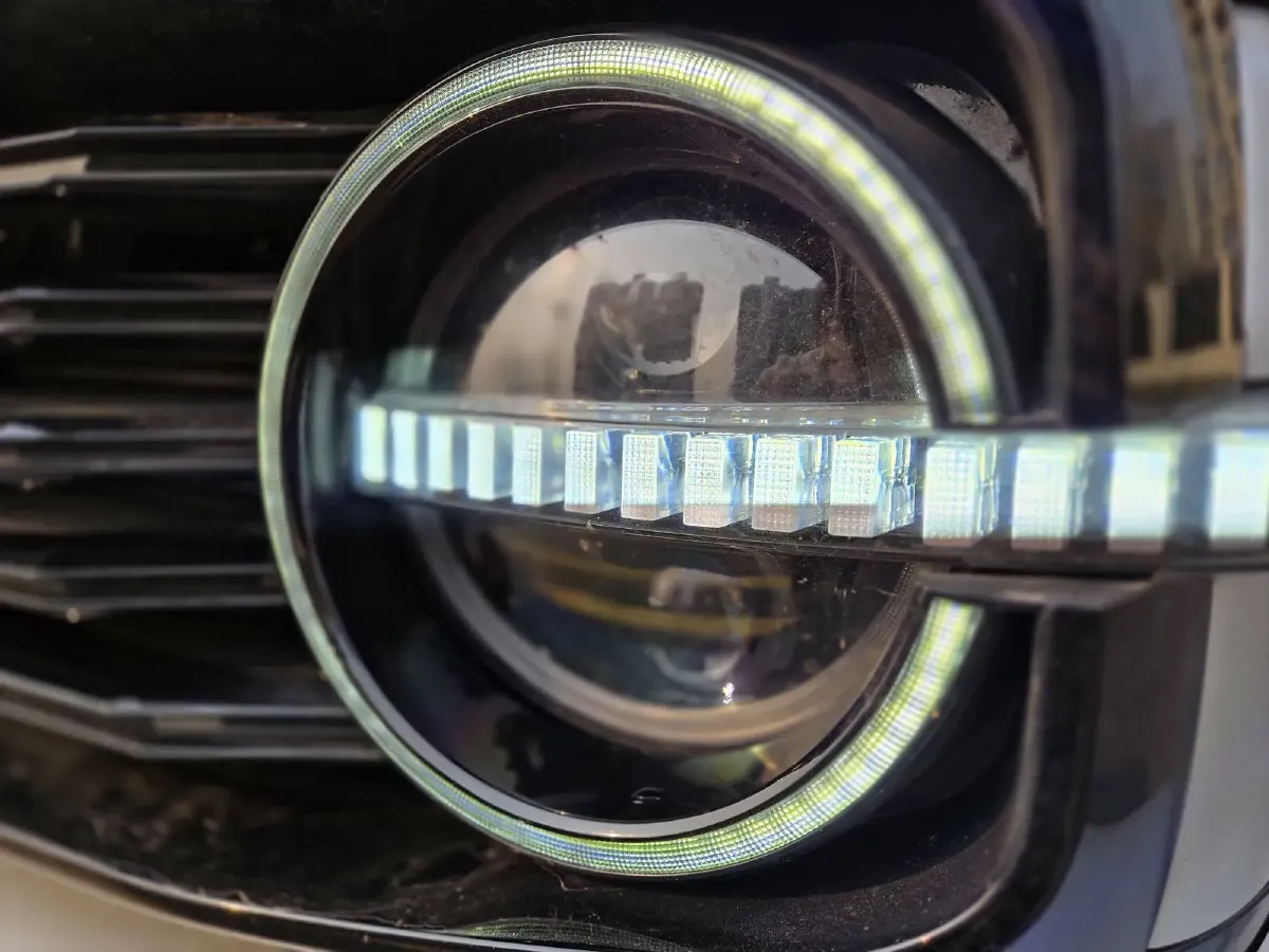 2021 Cyberspace 300 2.0T 227HP L4 8AT,autocango,china used car exporter,china ev exporter,chinese used car exporter,chinese used ev exporter