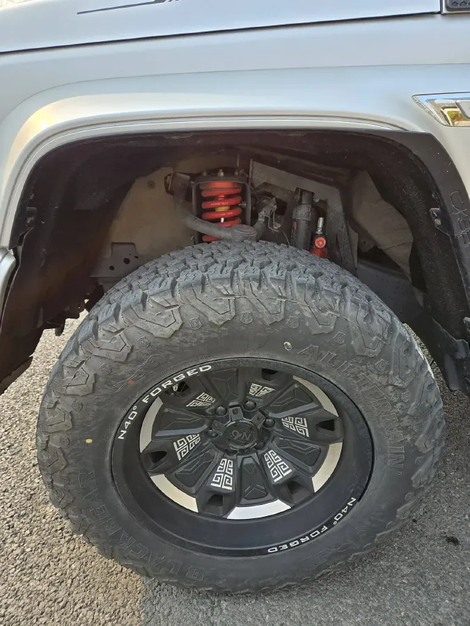 2021 Cyberspace 300 2.0T 227HP L4 8AT,autocango,china used car exporter,china ev exporter,chinese used car exporter,chinese used ev exporter