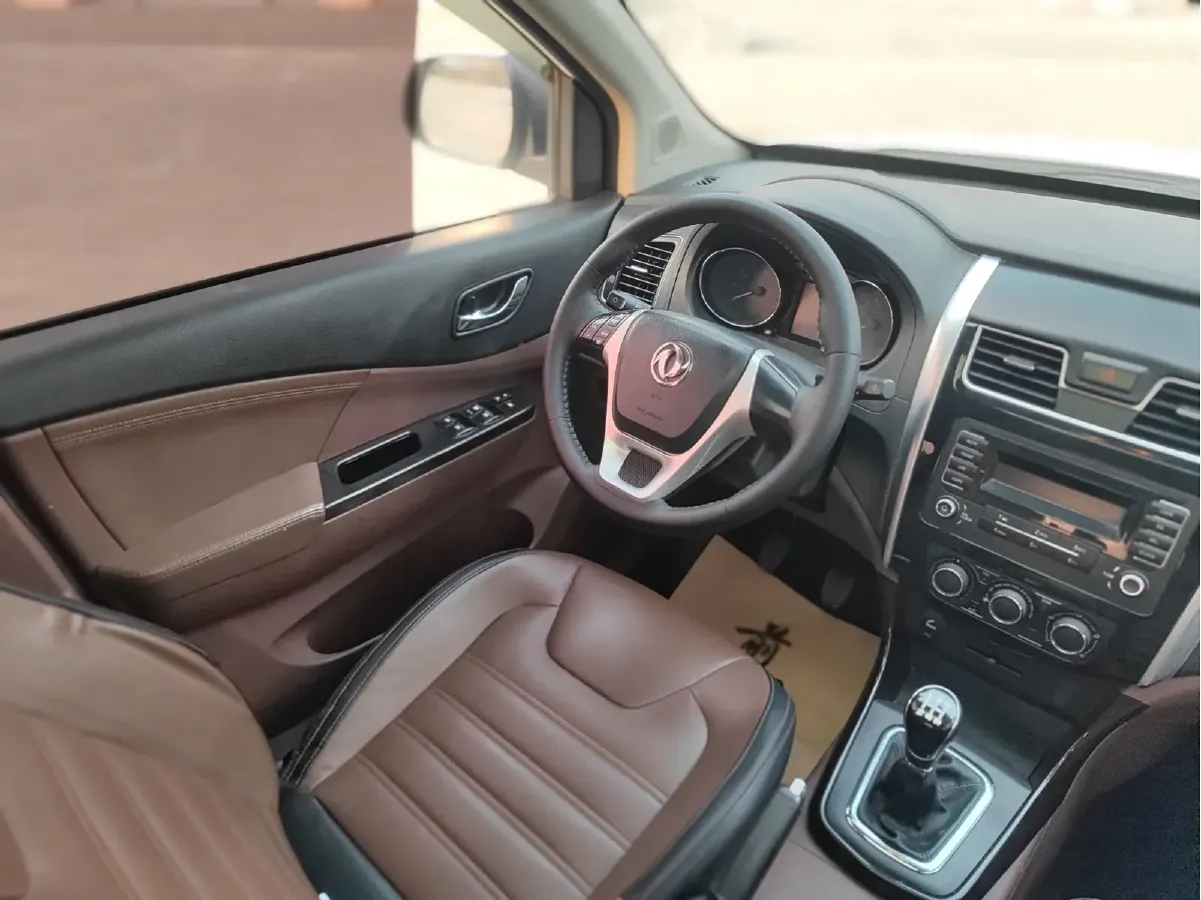 2016 DongFeng Forthing SX6 1.6L 122HP L4 5MT,autocango,china used car exporter,china ev exporter,chinese used car exporter,chinese used ev exporter