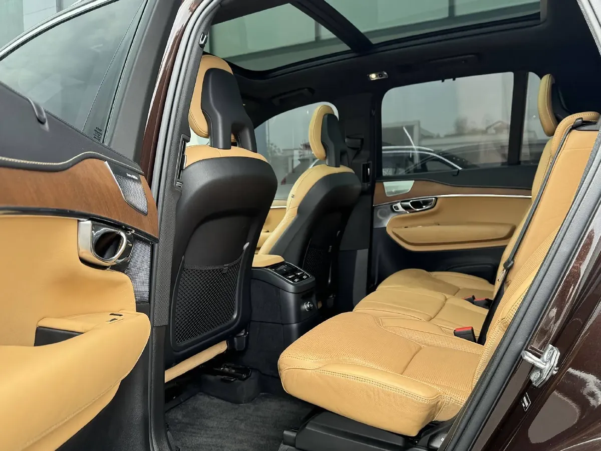 2018 Volvo XC90 PHEV 2.0T 320HP L4 8AT PHEV 10.4KWH,autocango,china used car exporter,china ev exporter,chinese used car exporter,chinese used ev exporter