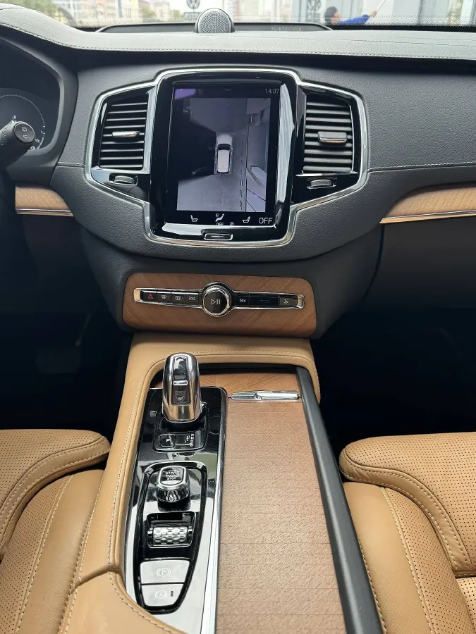 2018 Volvo XC90 PHEV 2.0T 320HP L4 8AT PHEV 10.4KWH,autocango,china used car exporter,china ev exporter,chinese used car exporter,chinese used ev exporter
