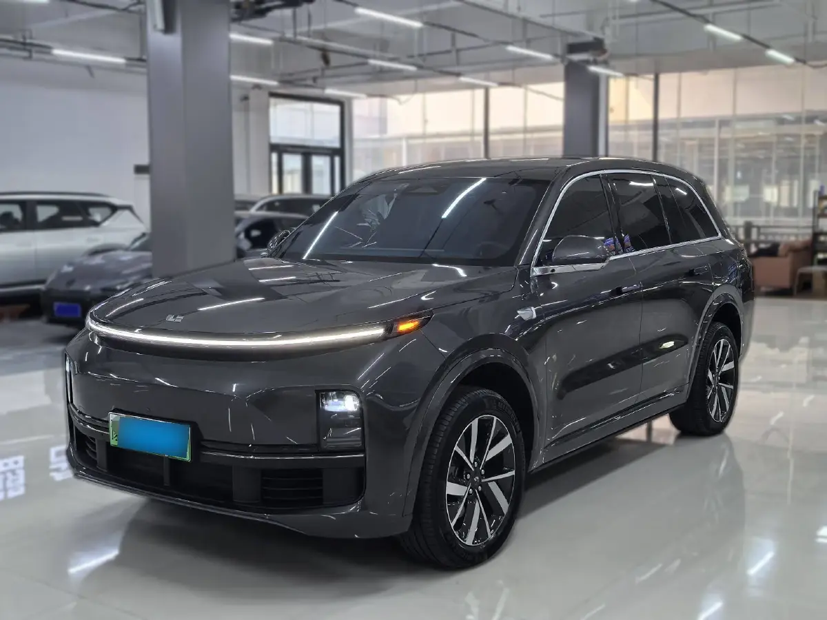 2023 Li L8 Range Extended 154HP REEV 40.9KWH