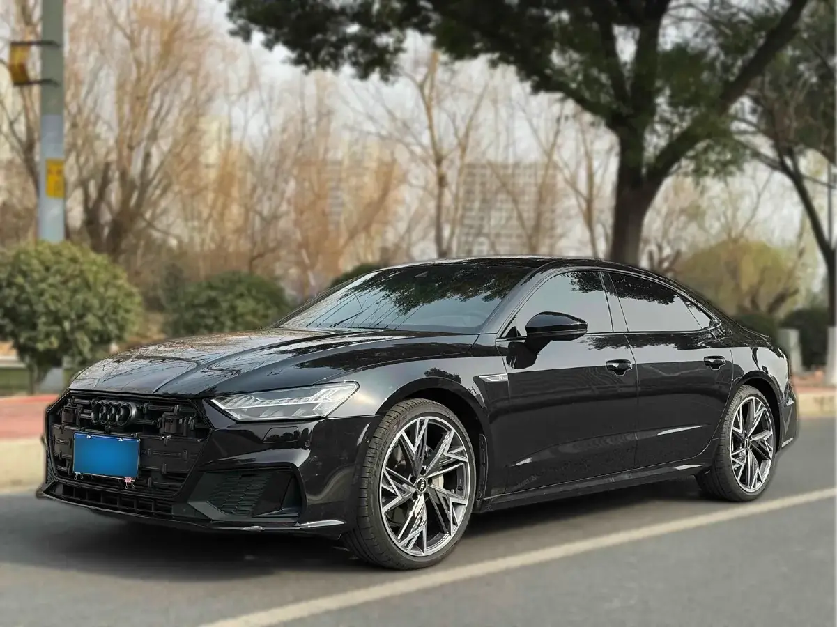 2024 Audi A7L 2.0T 245HP L4 7DCT