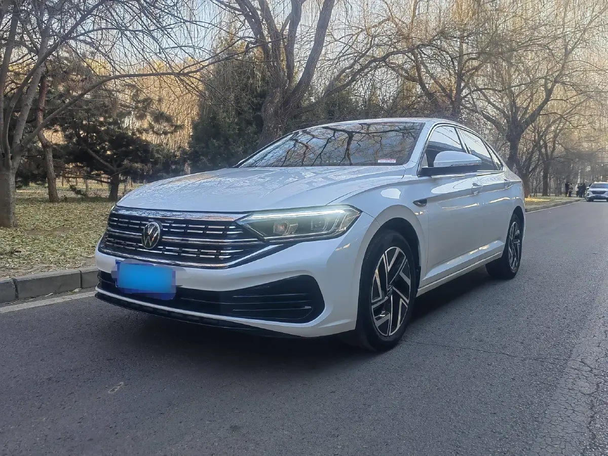 2023 Volkswagen Sagitar 1.4T 150HP L4 7DCT