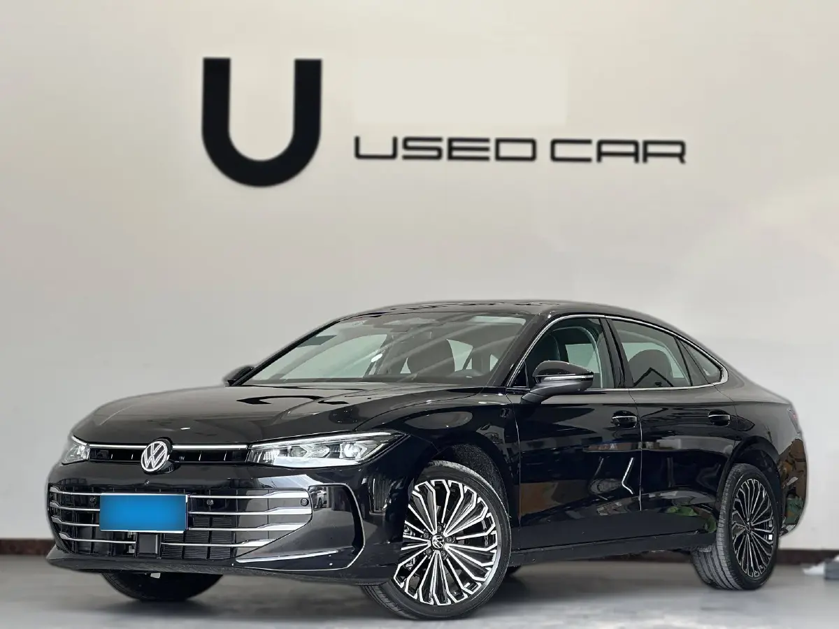 2025 Volkswagen Passat 2.0T 220HP L4 7DCT