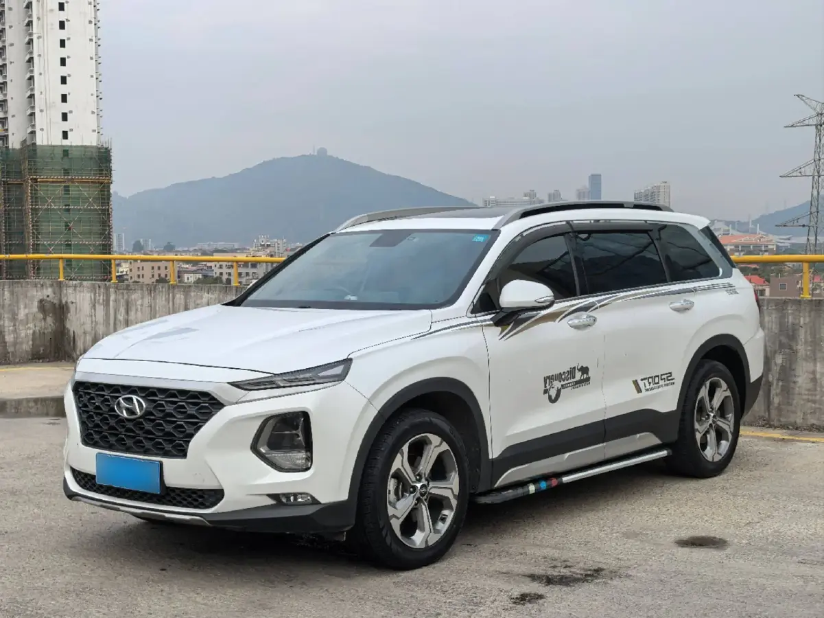 2019 Hyundai Santafe 2.0T 230HP L4 8AT