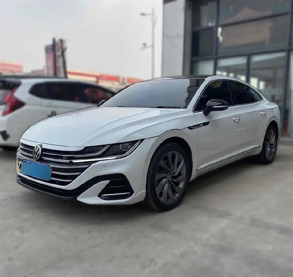 2024 Volkswagen CC 2.0T 220HP L4 7DCT