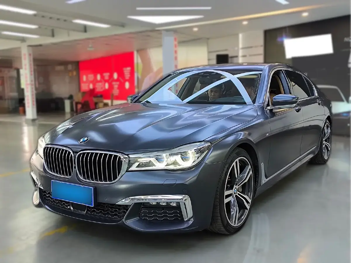 2018 BMW 7 Series 3.0T 326HP L6 8AT