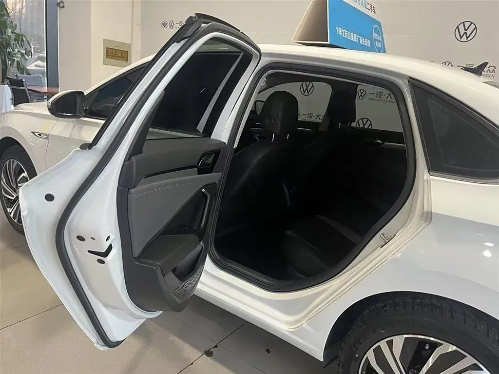 2022 Volkswagen Sagitar 1.4T 150HP L4 7DCT,autocango,china used car exporter,china ev exporter,chinese used car exporter,chinese used ev exporter