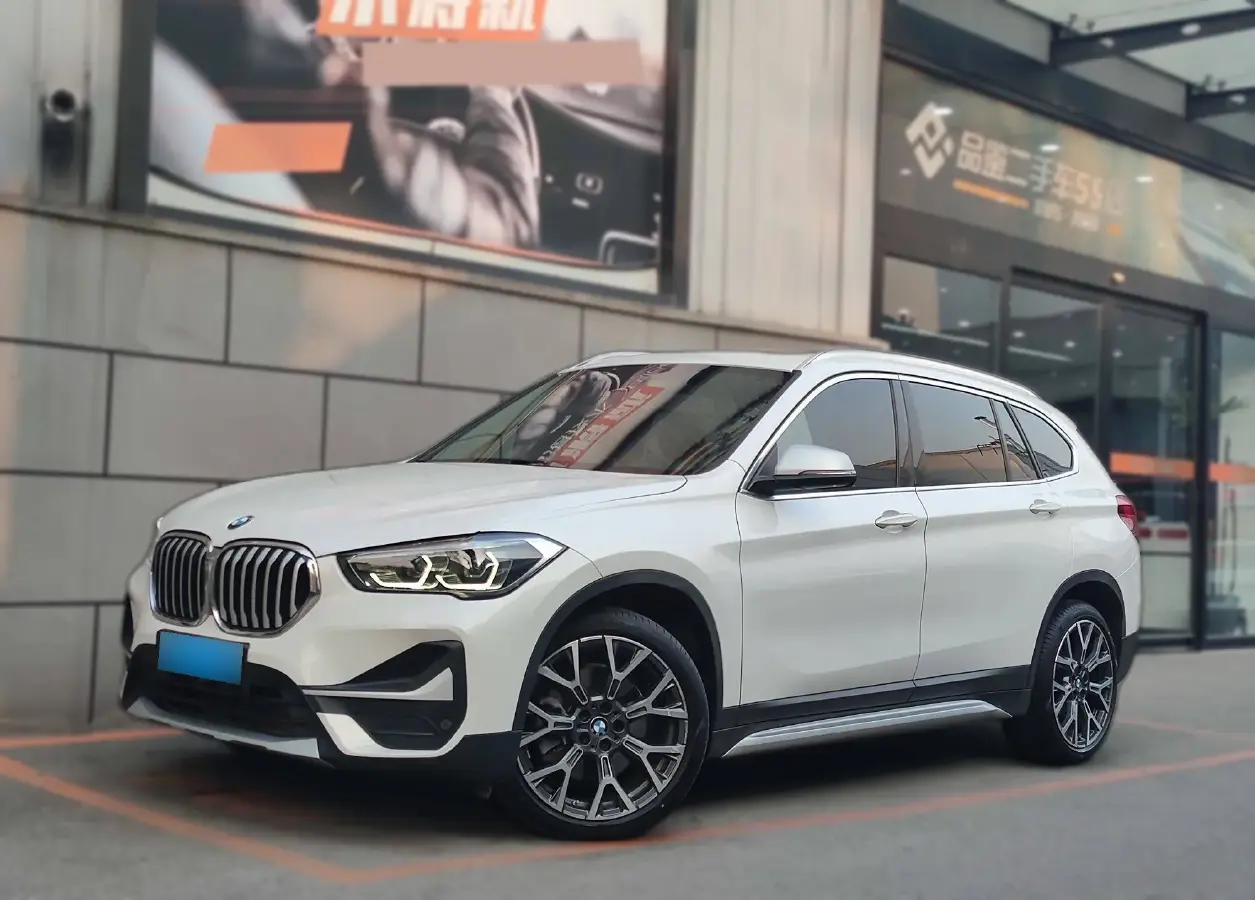 2021 BMW X1 2.0T 192HP L4 8AT