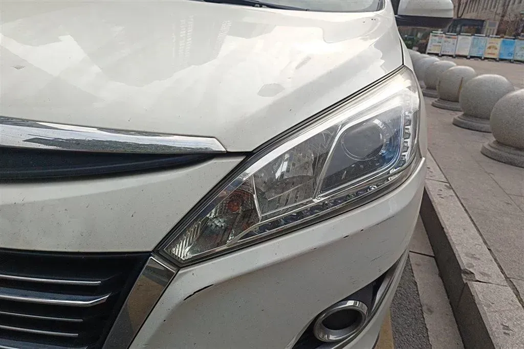 2015 Luxgen 6 SUV 1.8T 180HP L4 6AT,autocango,china used car exporter,china ev exporter,chinese used car exporter,chinese used ev exporter