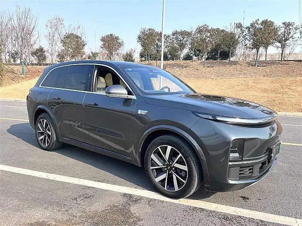 2023 Li L8 Range Extended 154HP REEV 40.9KWH