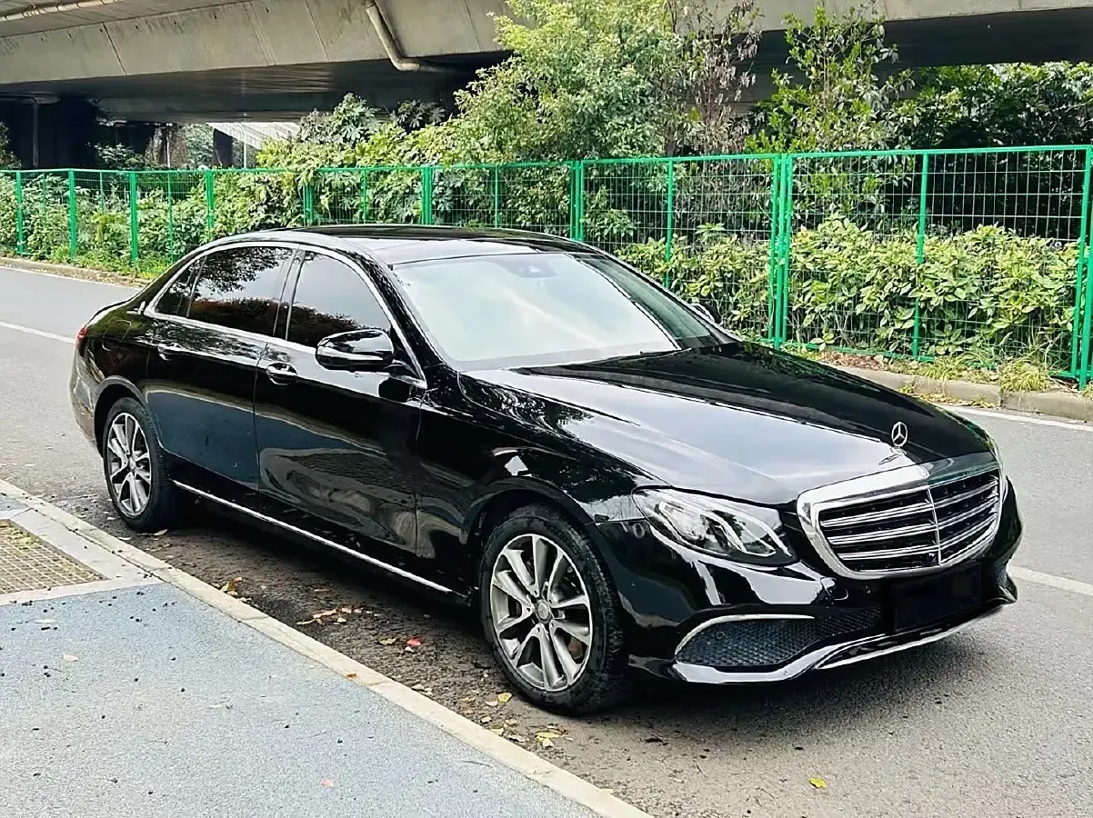 2017 Mercedes-Benz E Class 2.0T 245HP L4 9AT