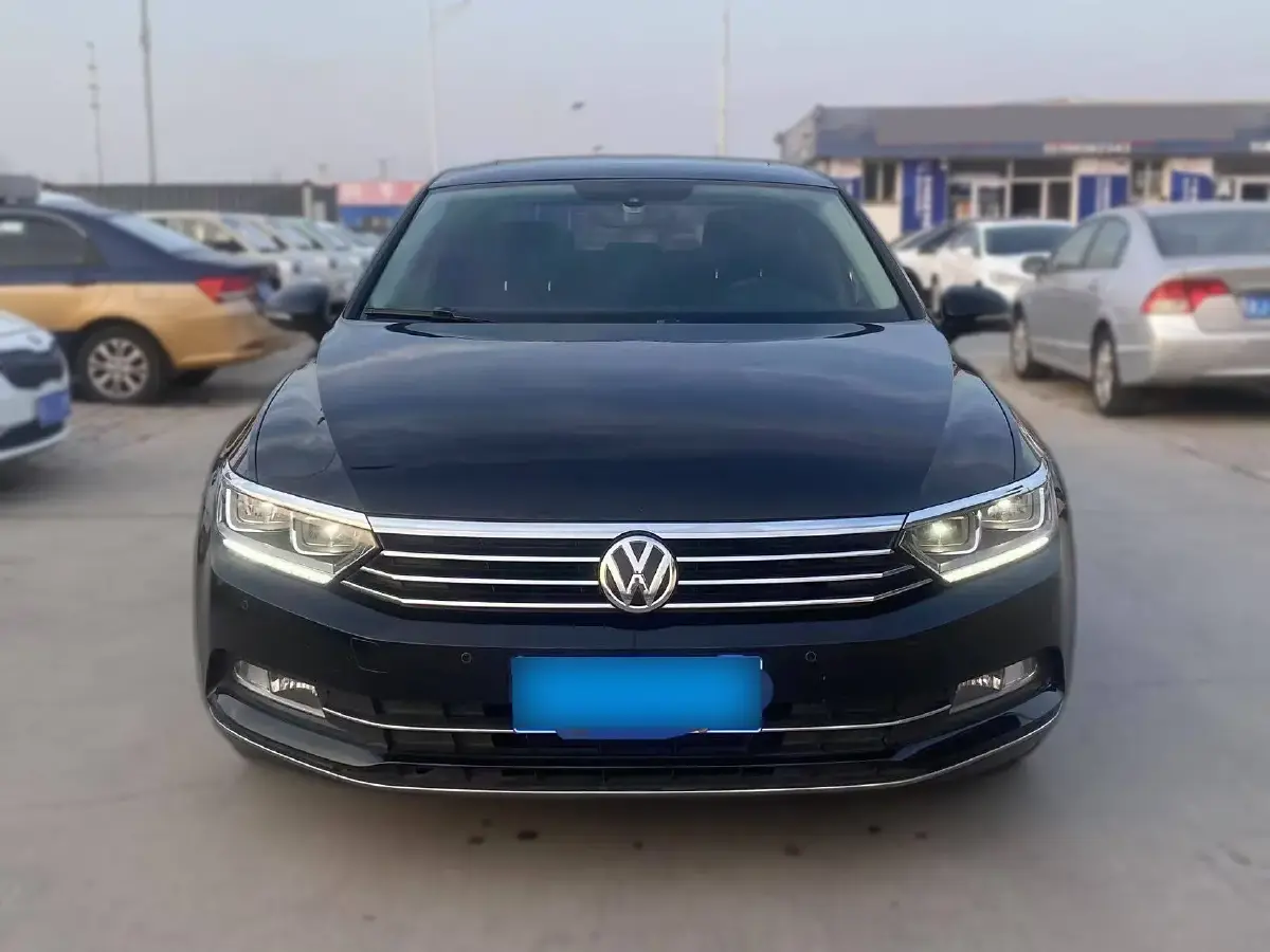 2017 Volkswagen Magotan 1.8T 180HP L4 7DCT