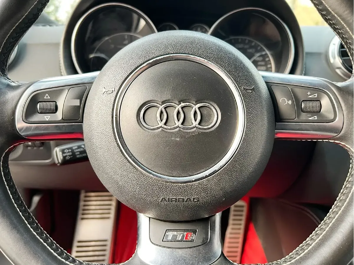 2011 Audi TTS 2.0T 272HP L4 6DCT,autocango,china used car exporter,china ev exporter,chinese used car exporter,chinese used ev exporter