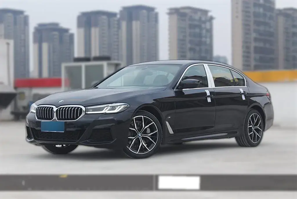 2023 BMW 5 Series 2.0T 245HP L4 8AT