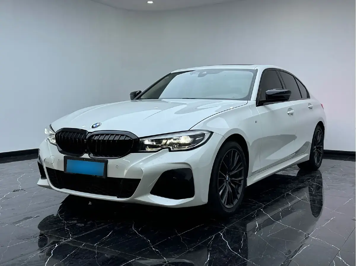 2022 BMW 3 Series 2.0T 184HP L4 8AT