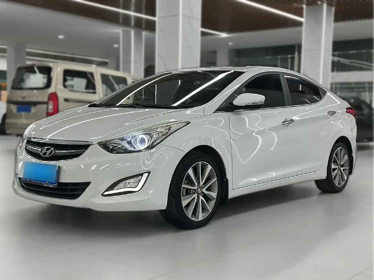 2015 Hyundai Elantra 1.6L 128HP L4 6AT