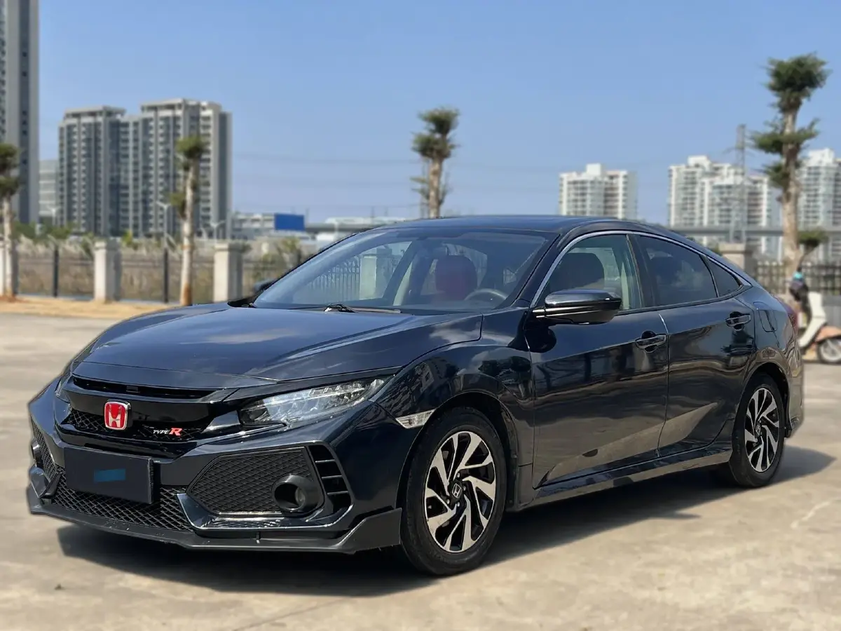 2016 Honda Civic 1.5T 177HP L4 CVT