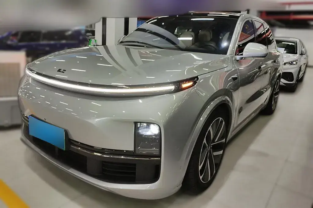 2023 Li L8 Range Extended 154HP REEV 40.9KWH