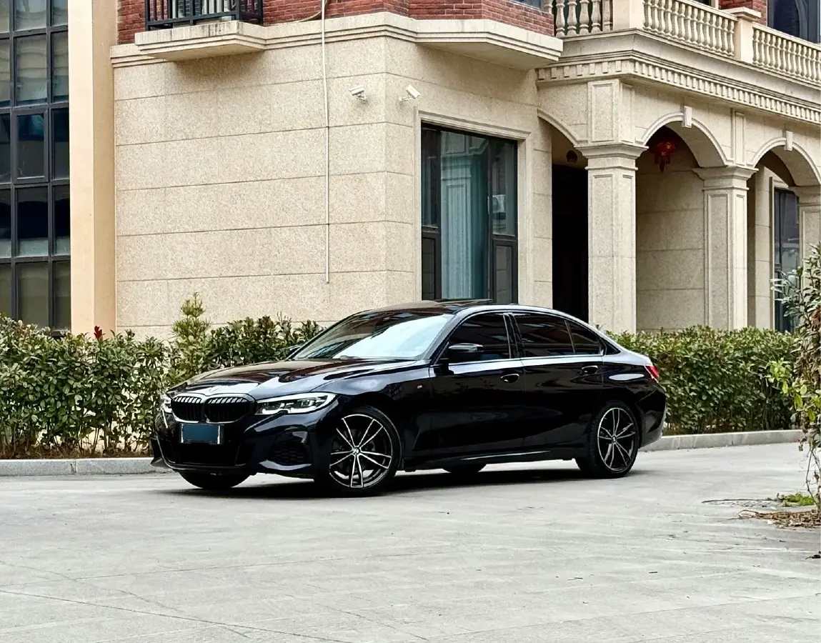 2022 BMW 3 Series 2.0T 184HP L4 8AT