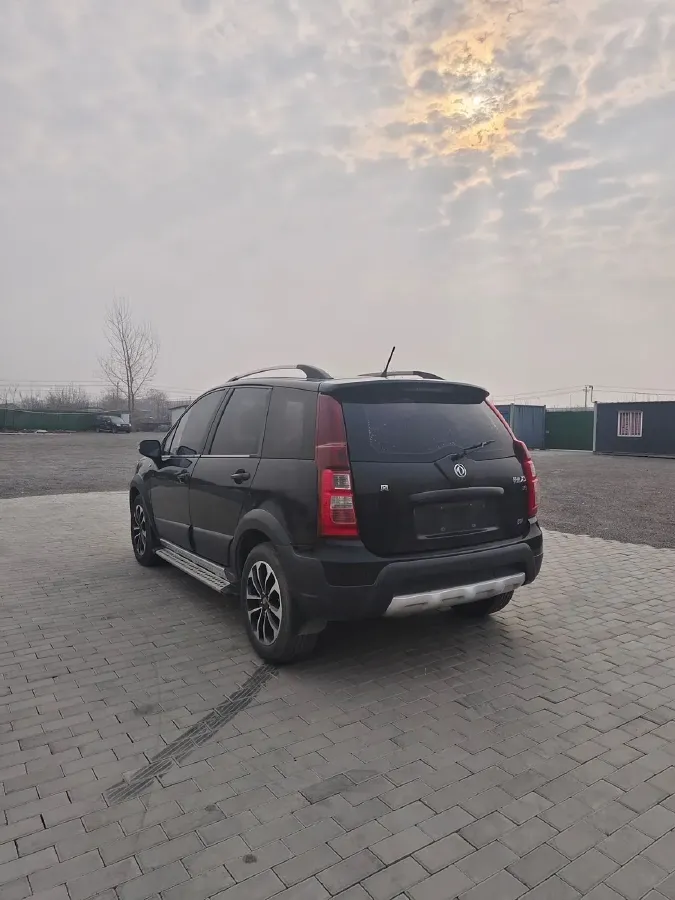 2013 DongFeng Forthing Joyear X5 1.6L 122HP L4 5MT,autocango,china used car exporter,china ev exporter,chinese used car exporter,chinese used ev exporter