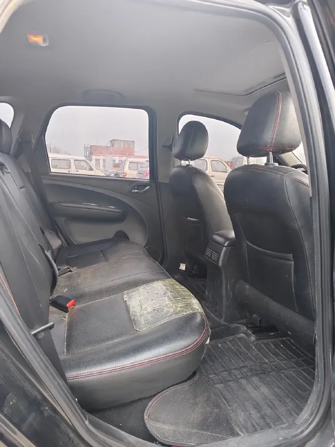 2013 DongFeng Forthing Joyear X5 1.6L 122HP L4 5MT,autocango,china used car exporter,china ev exporter,chinese used car exporter,chinese used ev exporter