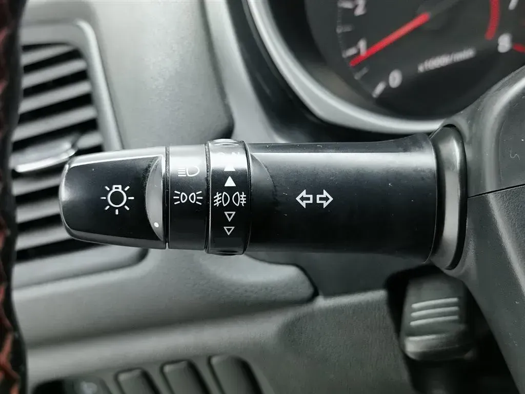 2013 Mitsubishi ASX 2.0L 167HP L4 5MT,autocango,china used car exporter,china ev exporter,chinese used car exporter,chinese used ev exporter