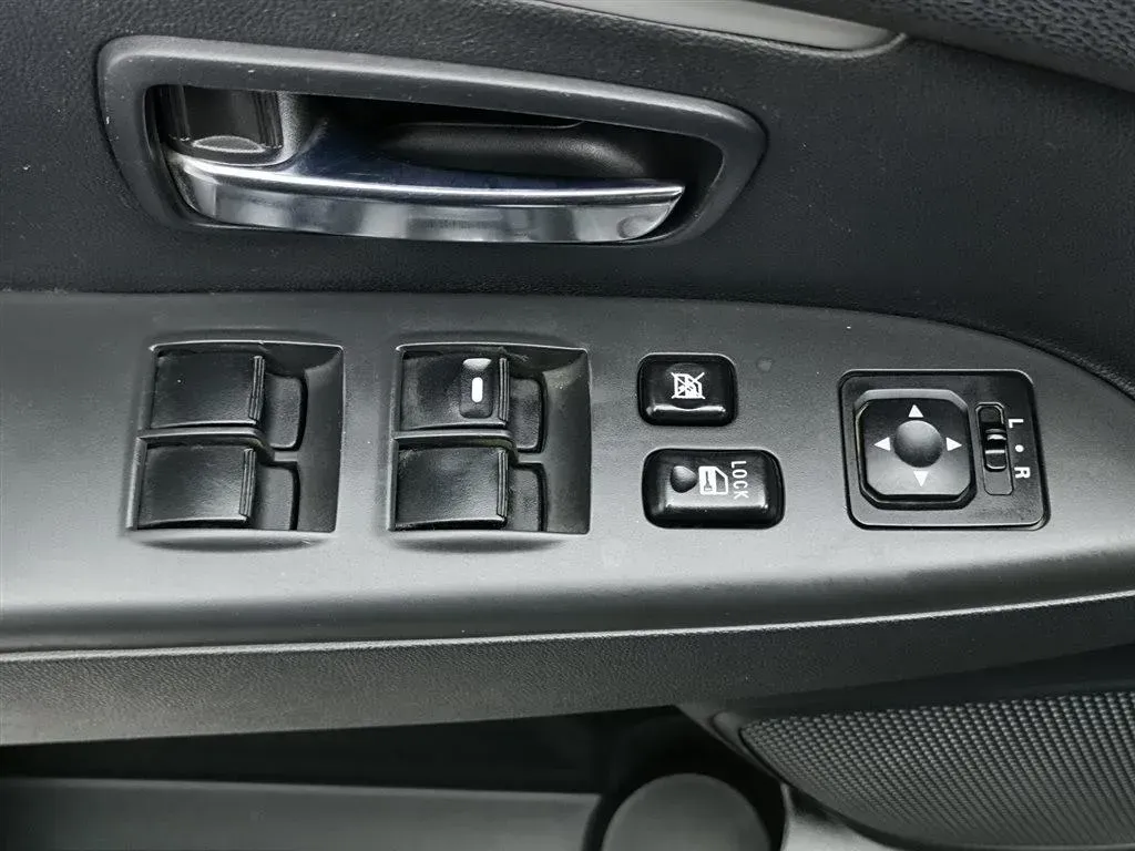 2013 Mitsubishi ASX 2.0L 167HP L4 5MT,autocango,china used car exporter,china ev exporter,chinese used car exporter,chinese used ev exporter