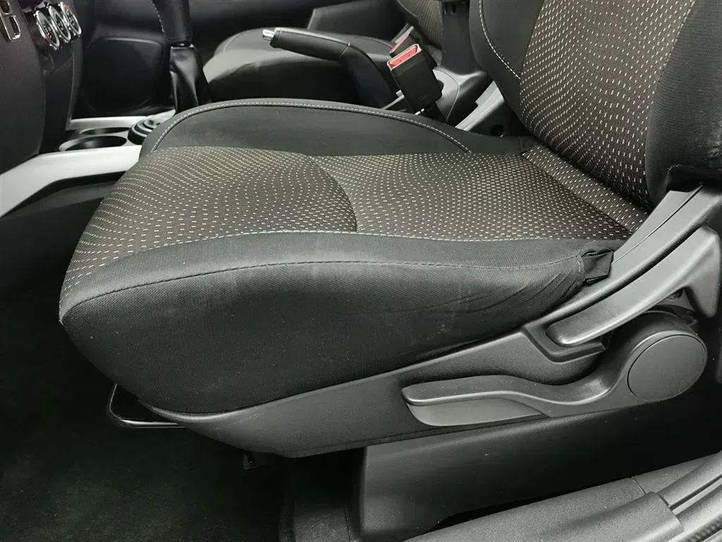 2013 Mitsubishi ASX 2.0L 167HP L4 5MT,autocango,china used car exporter,china ev exporter,chinese used car exporter,chinese used ev exporter