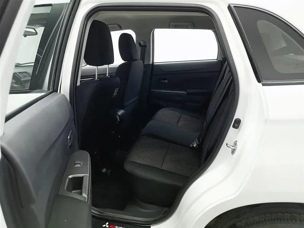 2013 Mitsubishi ASX 2.0L 167HP L4 5MT,autocango,china used car exporter,china ev exporter,chinese used car exporter,chinese used ev exporter