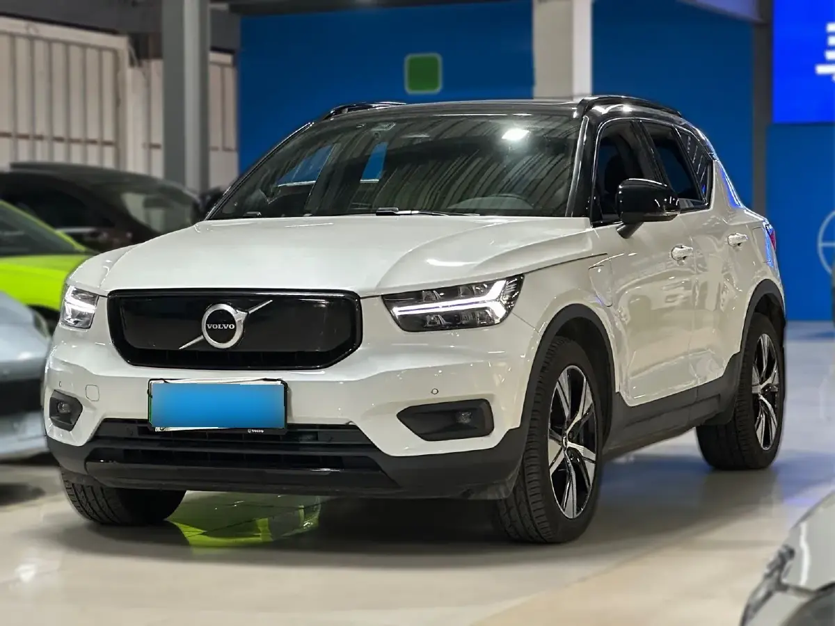 2022 Volvo XC40 BEV 69KWH