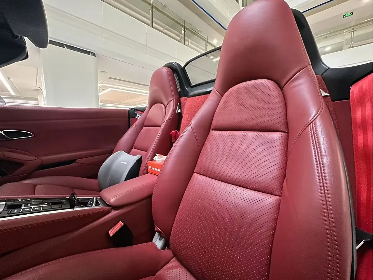 2013 Porsche Boxster 2.7L 265HP H6 7DCT,autocango,china used car exporter,china ev exporter,chinese used car exporter,chinese used ev exporter