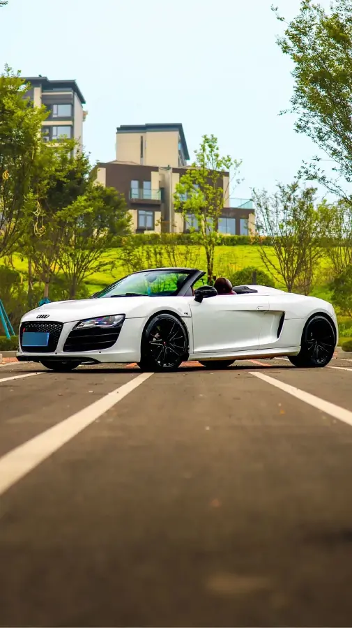2011 Audi R8 5.2L 525HP V10 6AMT
