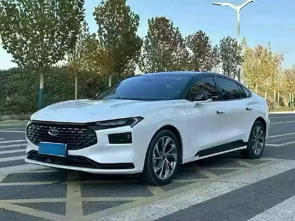 2023 Ford Mondeo 2.0T 254HP L4 8AT