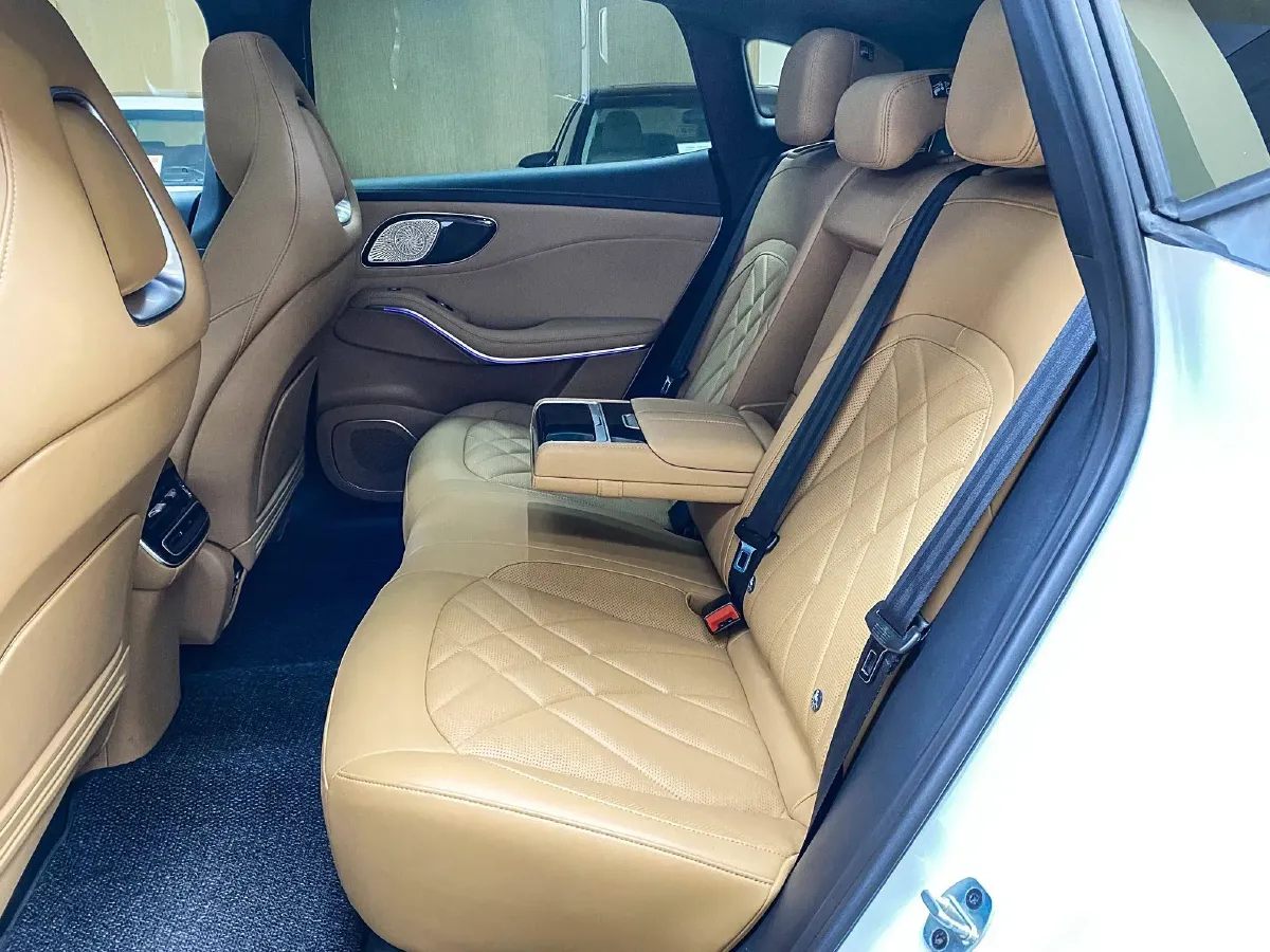 2024 Rising Auto R7 BEV 77KWH,autocango,china used car exporter,china ev exporter,chinese used car exporter,chinese used ev exporter